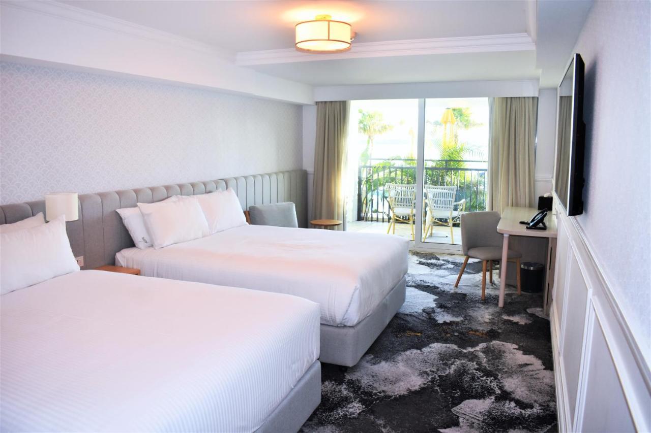 The Beachcomber Hotel & Resort, Ascend Hotel Collection Toukley Extérieur photo A room at the hotel